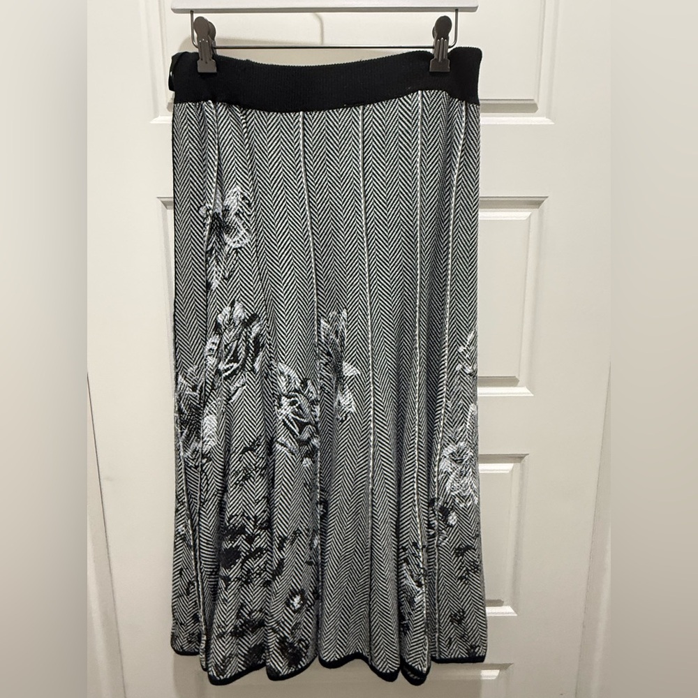 Coldwater Creek Black and White Knot Wool Midi Skirt - Size small